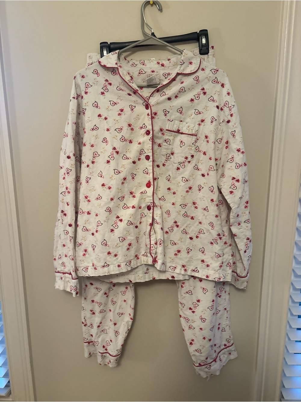 Woman’s White Pajama Set with paisley print